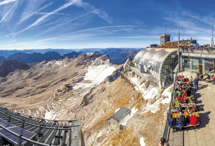 Auf der Zugspitze © pure-life-pictures-fotolia.com