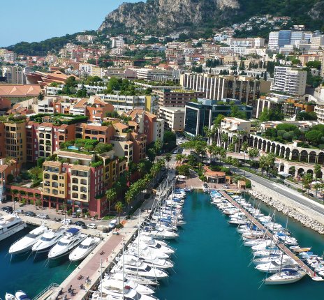 Blick auf den Hafen von Monaco © LesM- shutterstock.com/2013