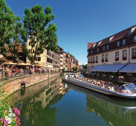 Bootsfahrt in Petite France in Straßburg © Mellow10-fotolia.com
