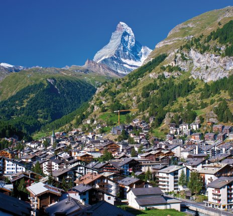 Blick auf Zermatt und Matterhorn © stevengaertner-fotolia.com