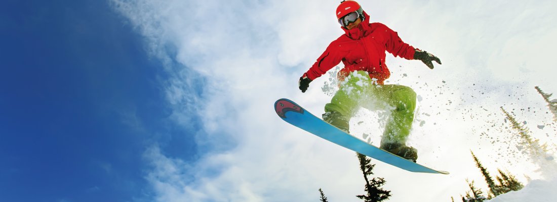 Snowboarder