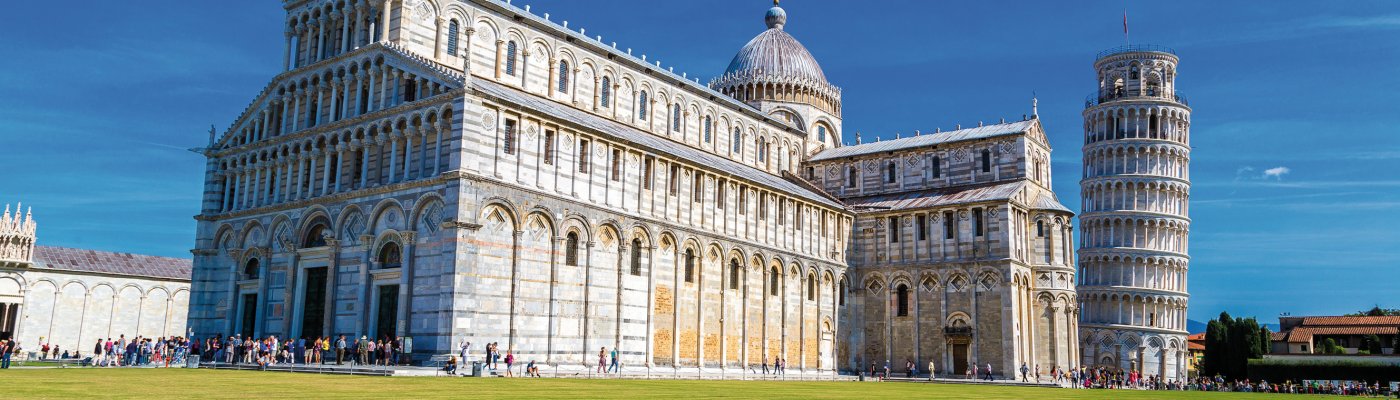 Kathedrale und Schiefer Turm