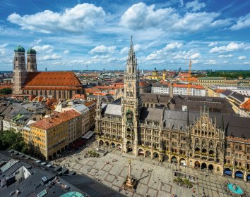 Blick auf den Marienplatz in Müchen