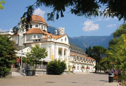 Kurhaus in Meran © beatuerk-fotolia.com