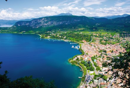 Blick über Garda © Simon Dannhauer-fotolia.com
