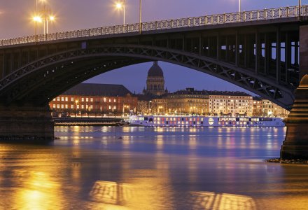 Theodor-Heuss-Brücke und Christuskirche in Mainz &copy; Henryk Sadura-fotolia.com