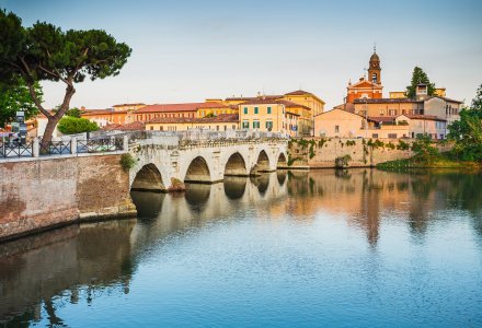 Ponte di Tiberio in Rimini © Oleg Zhukov - fotolia.com