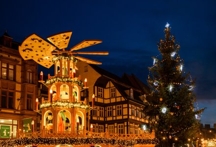 Weihnachtsmarkt Quedlinburg Harz Abendstimmung &copy; dk-fotowelt - stock.adobe.com