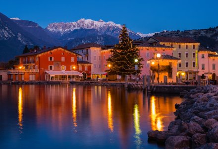 Torbole im Winter &copy; Andrea - stock.adobe.com