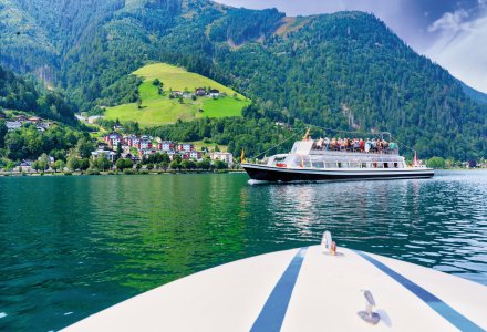 Schifffahrt Zeller See &copy; Comofoto - stock.adobe.com
