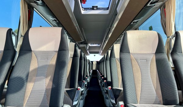 Neukam-Reba Luxus-Reisebus 49-Sitzplätze