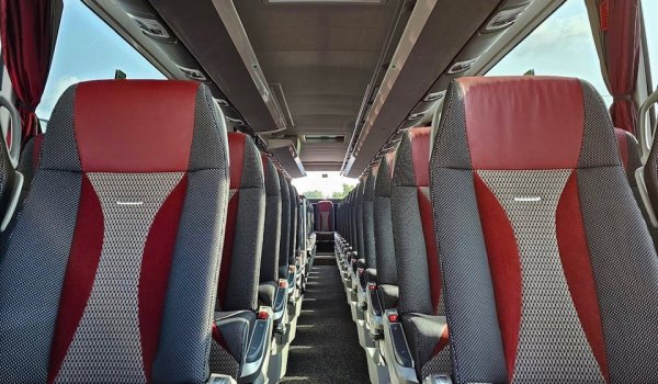 Neukam-Reba Luxus-Reisebus 53-Sitzplätze