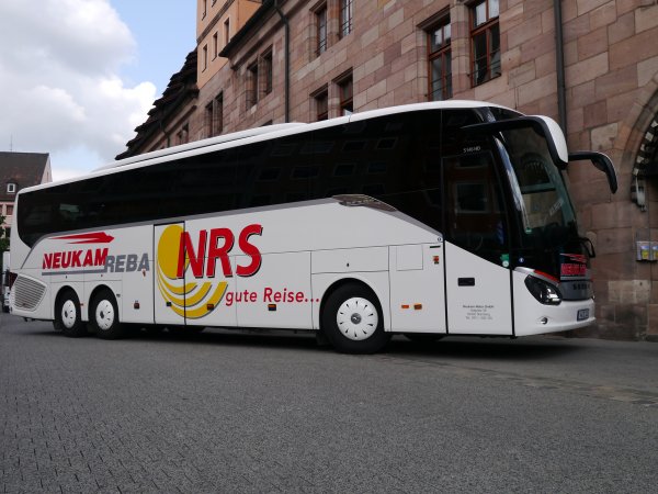 49-sitziger Luxus-Fernreisebus