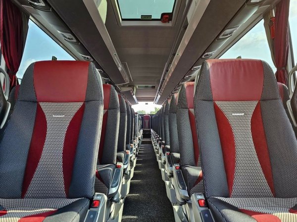 Neukam-Reba Luxus-Reisebus 53-Sitzplätze